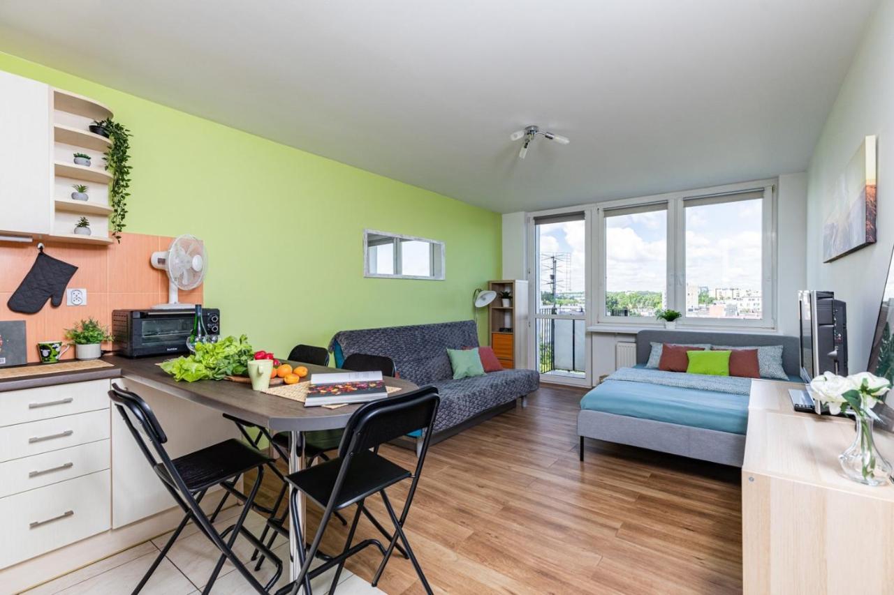 Superapart Saska 48A, Sleek 6Th-Floor Studio With Balcony & Elevator Access 바르샤바 외부 사진