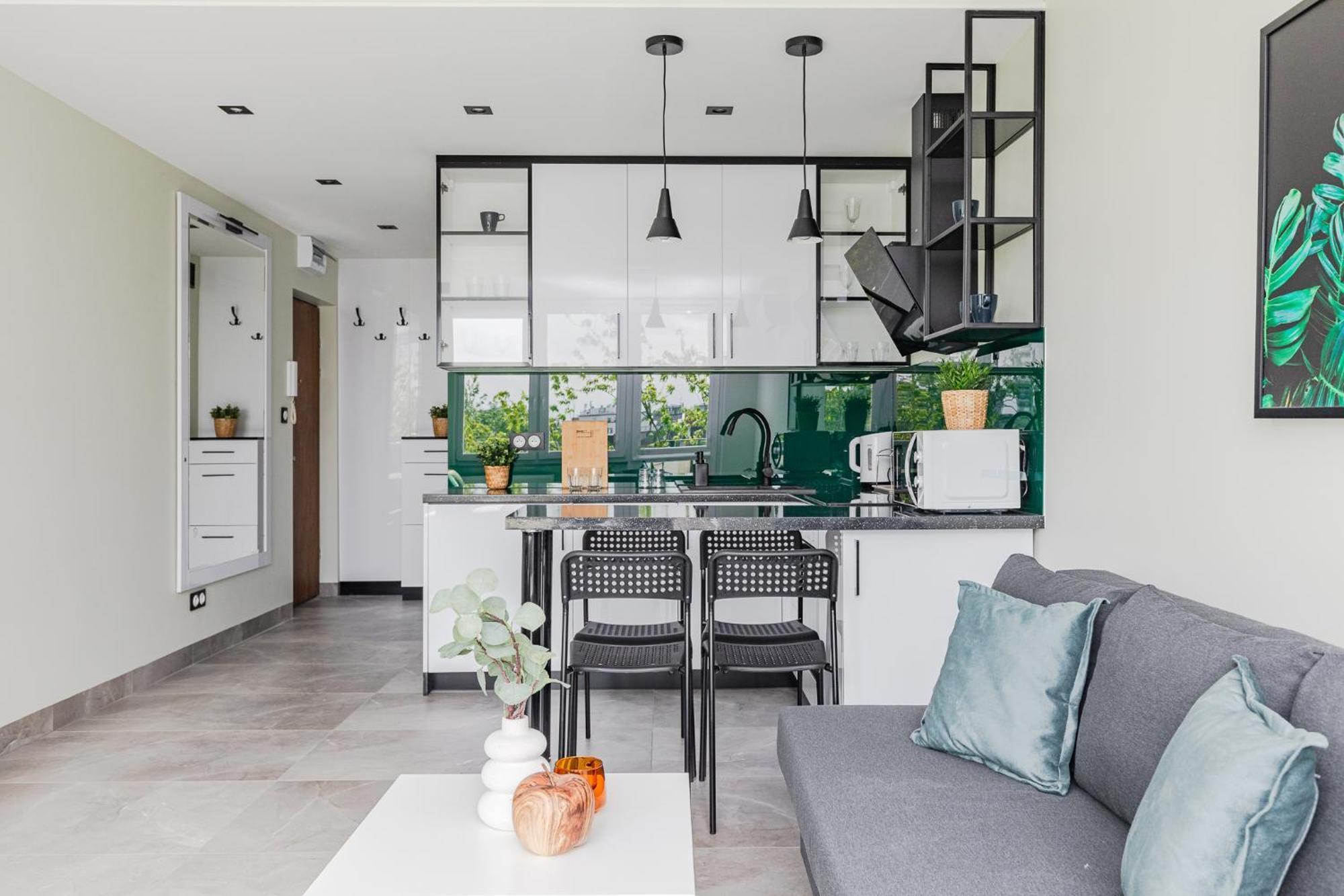 Superapart Saska 48A, Sleek 6Th-Floor Studio With Balcony & Elevator Access 바르샤바 외부 사진